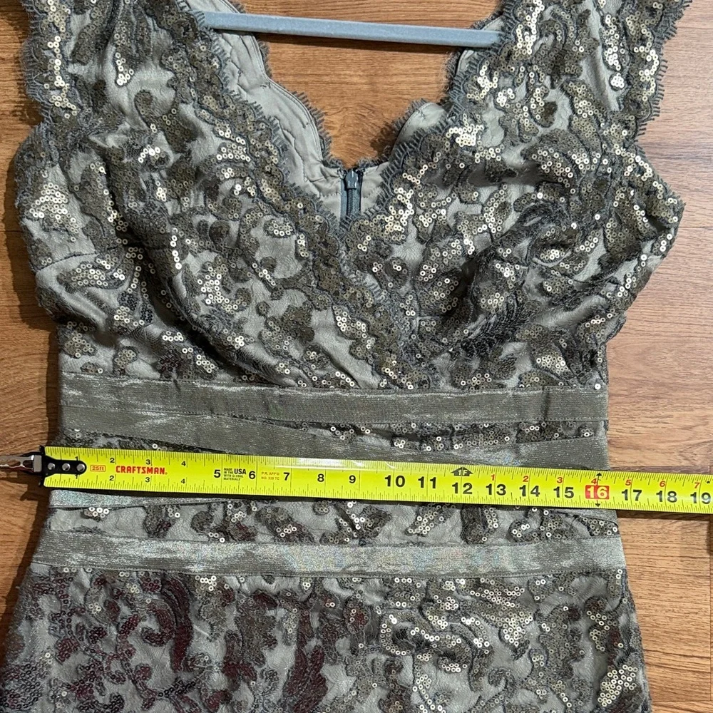 TADASHI SHOJI Women 12 Green Metallic Sequin Lined Elegant Lace Cap Sleeve Dress